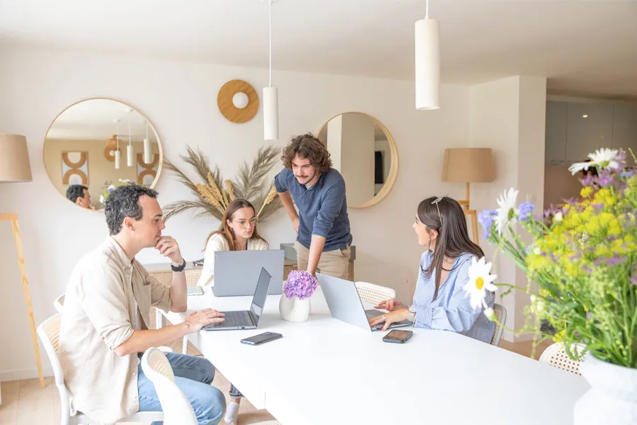 Étude de cas : comment une société italienne est parvenue à loger ses salariés en mission longue à Rennes grâce au coliving.